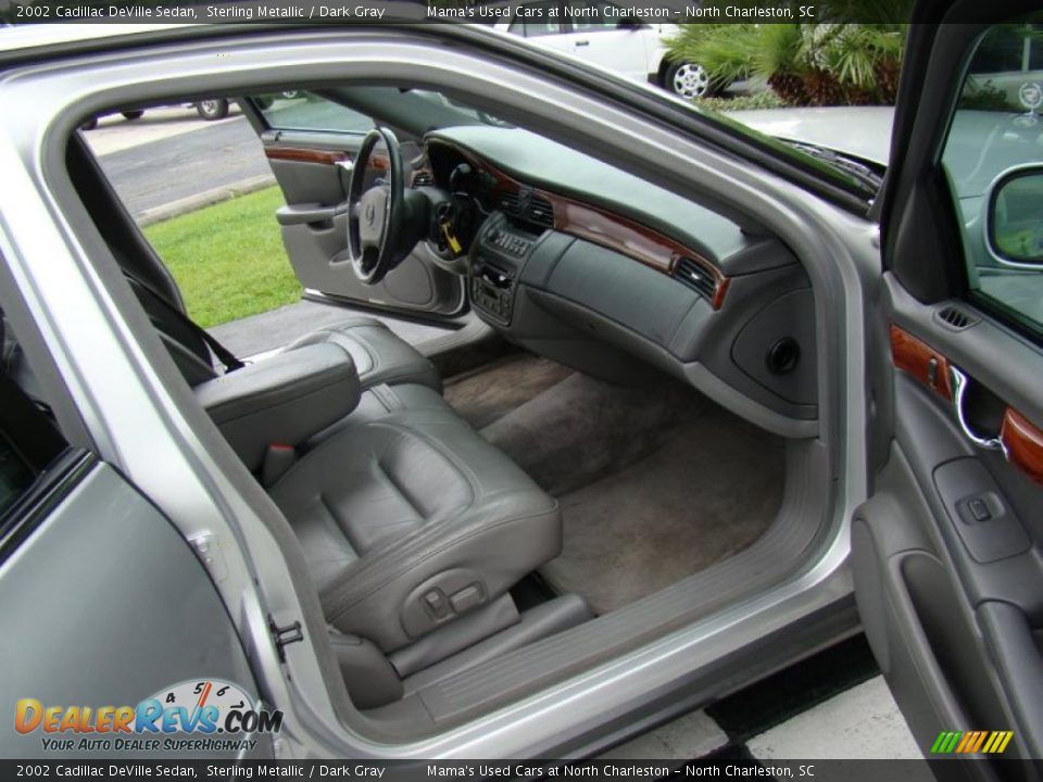 2002 Cadillac DeVille Sedan Sterling Metallic / Dark Gray Photo #16