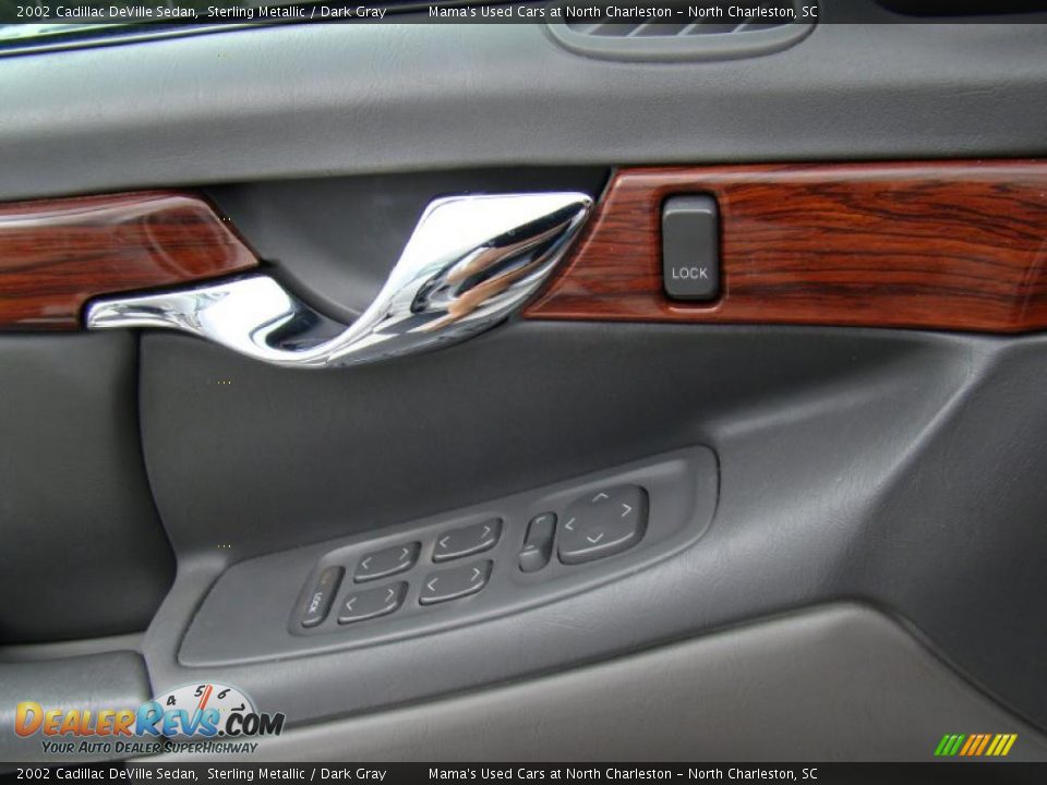 2002 Cadillac DeVille Sedan Sterling Metallic / Dark Gray Photo #22