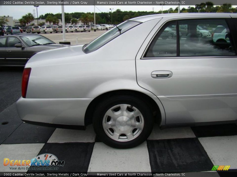 2002 Cadillac DeVille Sedan Sterling Metallic / Dark Gray Photo #35