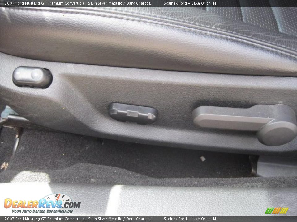 2007 Ford Mustang GT Premium Convertible Satin Silver Metallic / Dark Charcoal Photo #22