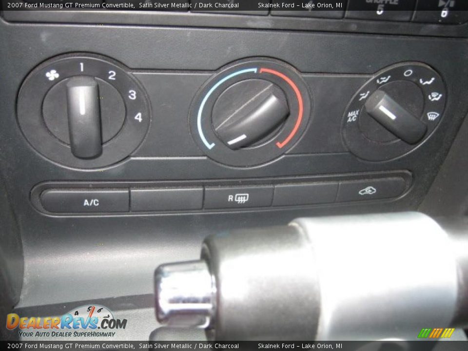 2007 Ford Mustang GT Premium Convertible Satin Silver Metallic / Dark Charcoal Photo #27