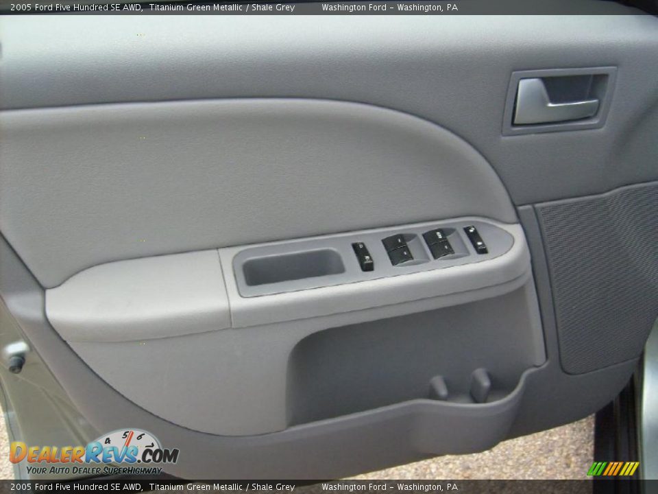 2005 Ford Five Hundred SE AWD Titanium Green Metallic / Shale Grey Photo #11