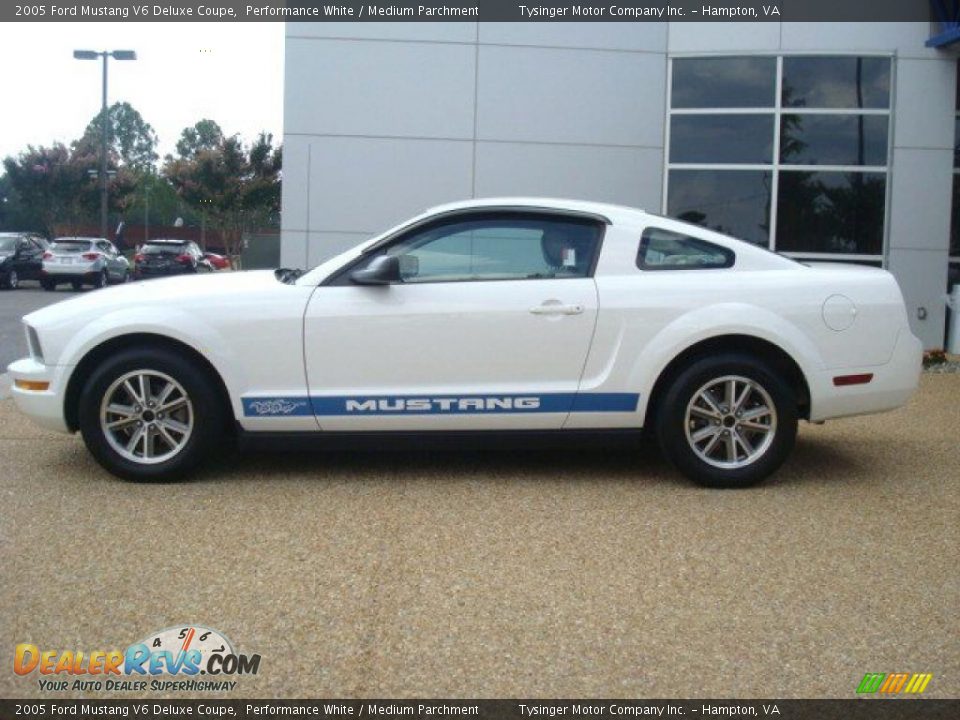 2005 Ford Mustang V6 Deluxe Coupe Performance White / Medium Parchment Photo #3