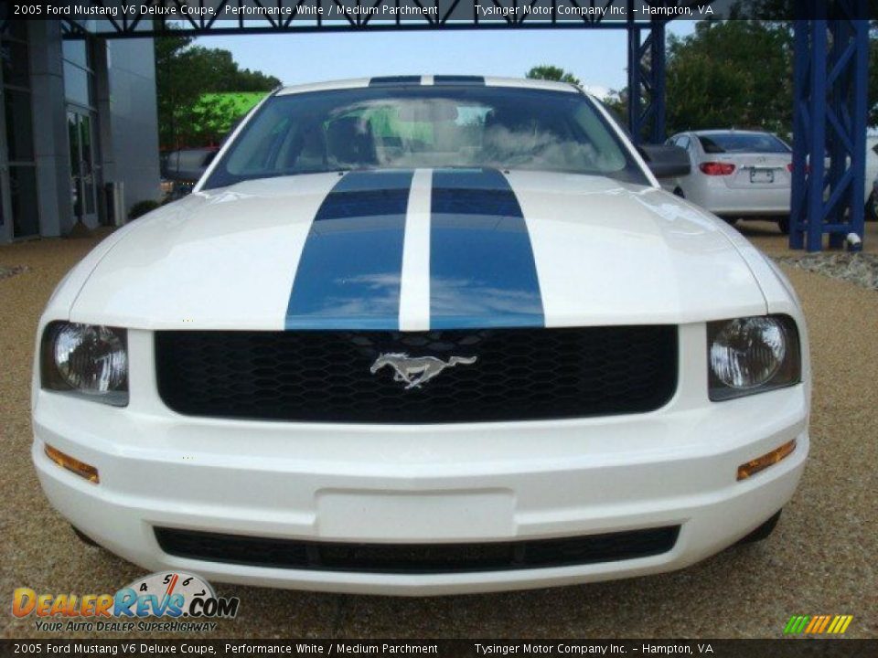 2005 Ford Mustang V6 Deluxe Coupe Performance White / Medium Parchment Photo #9