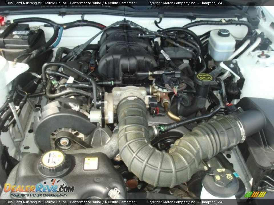 2005 Ford Mustang V6 Deluxe Coupe Performance White / Medium Parchment Photo #21