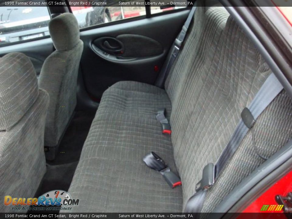 1998 Pontiac Grand Am GT Sedan Bright Red / Graphite Photo #9