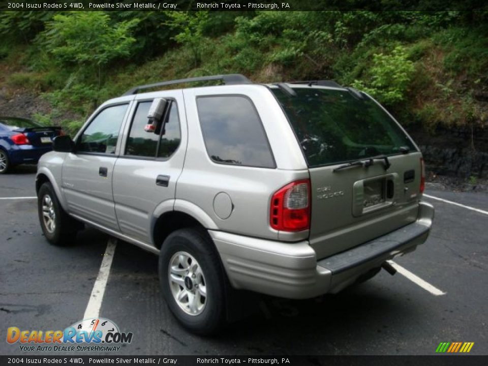 2004 Isuzu Rodeo S 4WD Powellite Silver Metallic / Gray Photo #2
