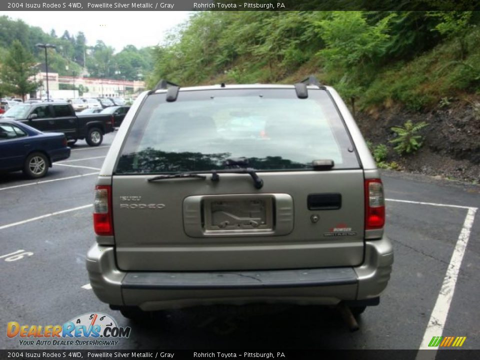 2004 Isuzu Rodeo S 4WD Powellite Silver Metallic / Gray Photo #3