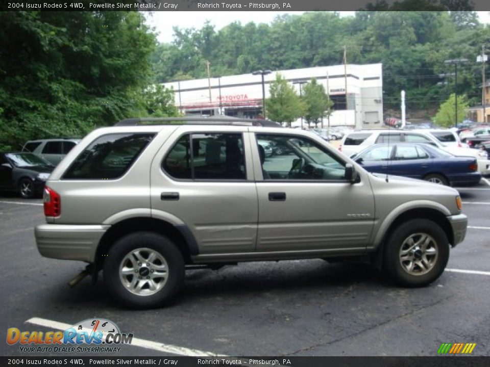 2004 Isuzu Rodeo S 4WD Powellite Silver Metallic / Gray Photo #5