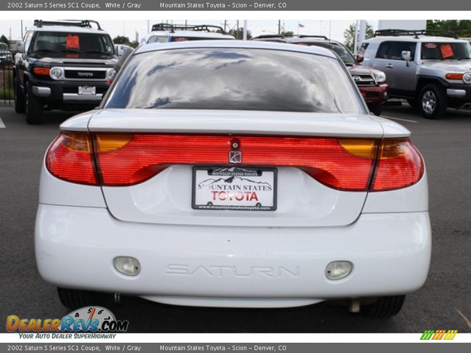 2002 Saturn S Series SC1 Coupe White / Gray Photo #3
