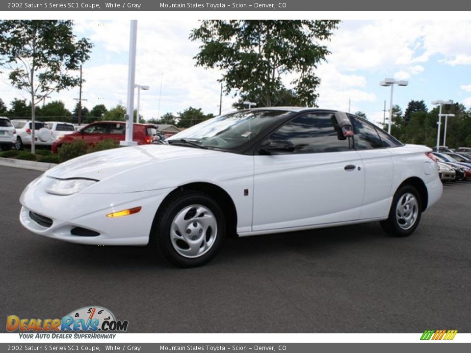 2002 Saturn S Series SC1 Coupe White / Gray Photo #5