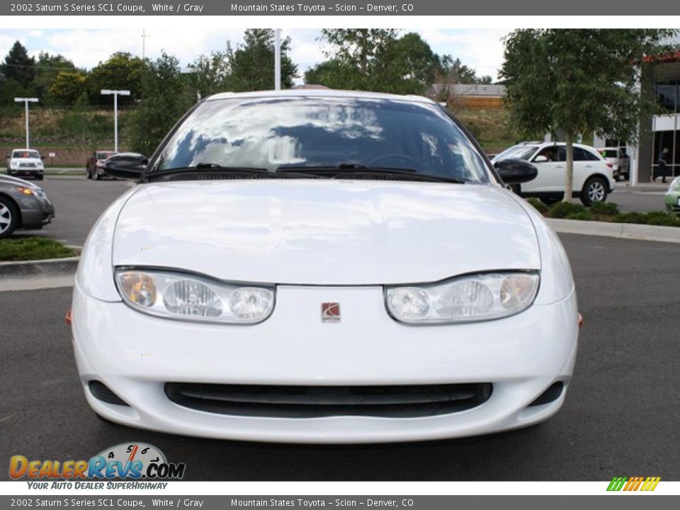 2002 Saturn S Series SC1 Coupe White / Gray Photo #6