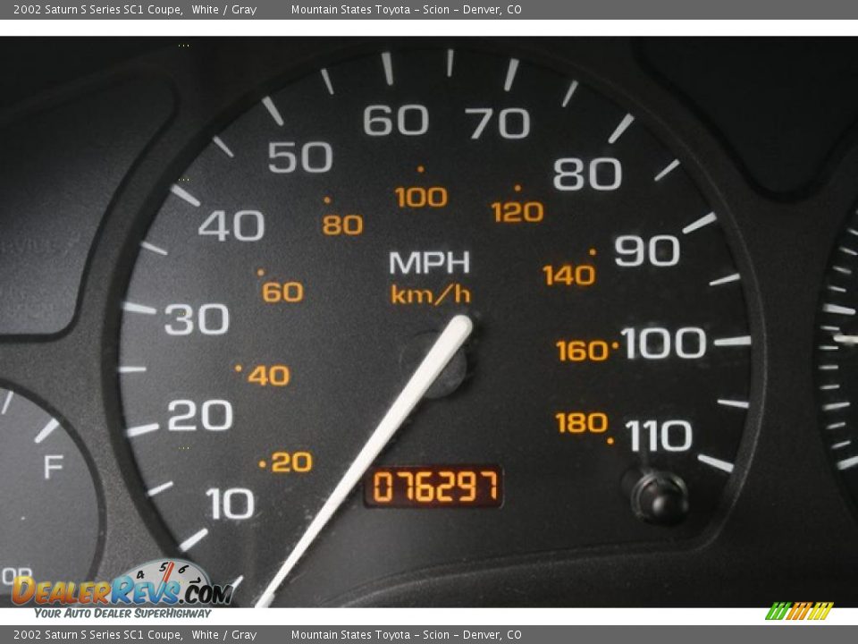2002 Saturn S Series SC1 Coupe White / Gray Photo #16