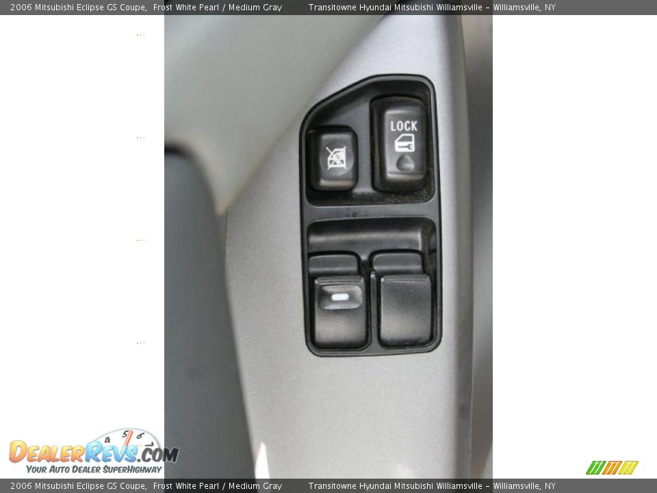 2006 Mitsubishi Eclipse GS Coupe Frost White Pearl / Medium Gray Photo #9