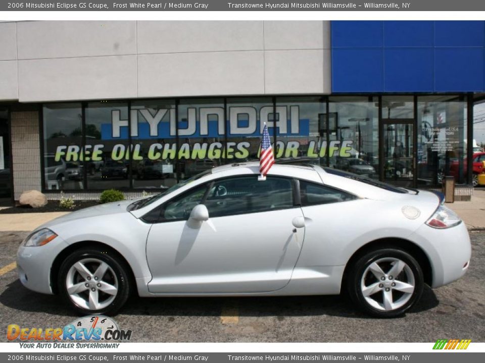 2006 Mitsubishi Eclipse GS Coupe Frost White Pearl / Medium Gray Photo #13
