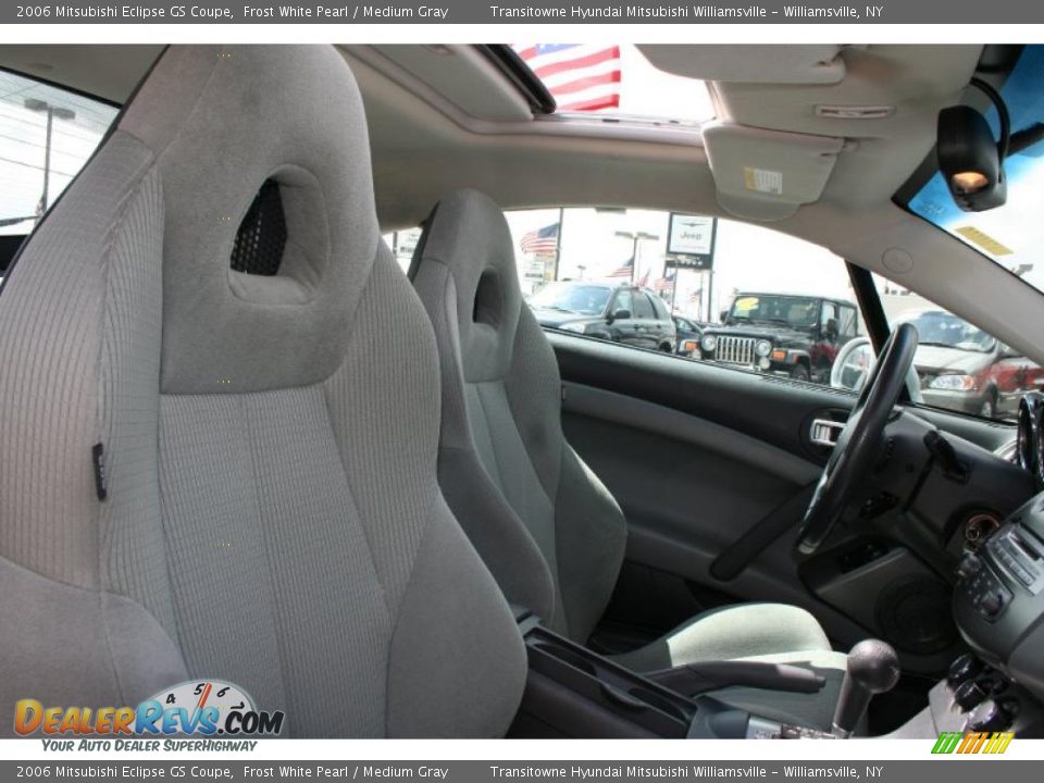 2006 Mitsubishi Eclipse GS Coupe Frost White Pearl / Medium Gray Photo #17