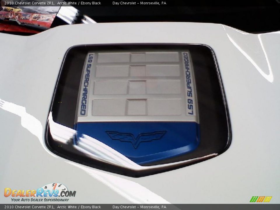 2010 Chevrolet Corvette ZR1 Arctic White / Ebony Black Photo #17