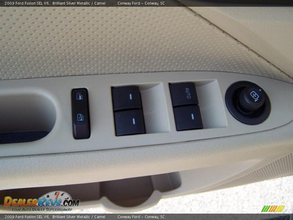 2009 Ford Fusion SEL V6 Brilliant Silver Metallic / Camel Photo #21