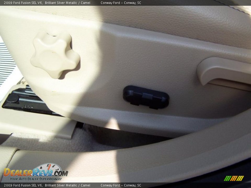 2009 Ford Fusion SEL V6 Brilliant Silver Metallic / Camel Photo #22