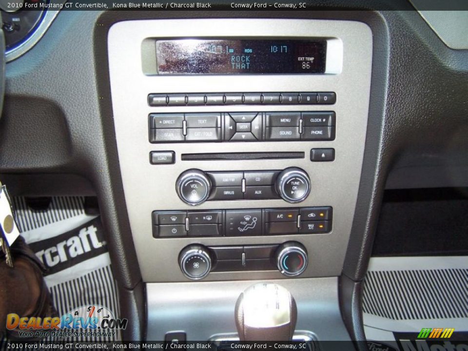 2010 Ford Mustang GT Convertible Kona Blue Metallic / Charcoal Black Photo #24