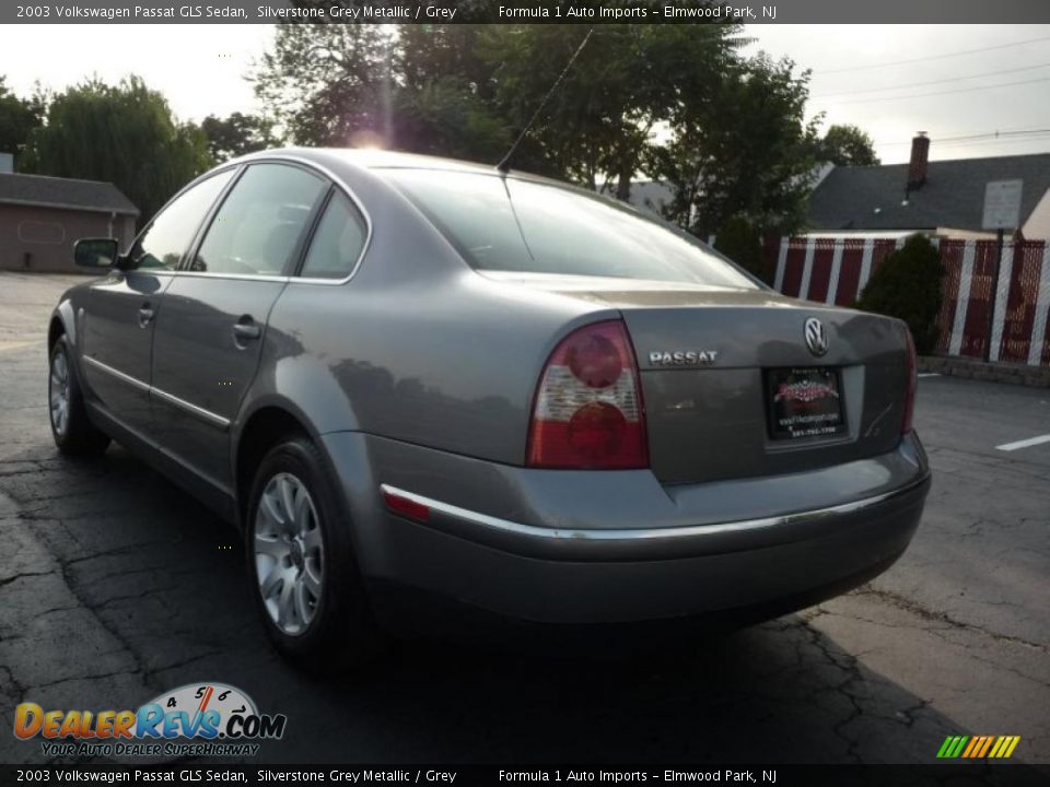 2003 Volkswagen Passat GLS Sedan Silverstone Grey Metallic / Grey Photo #4