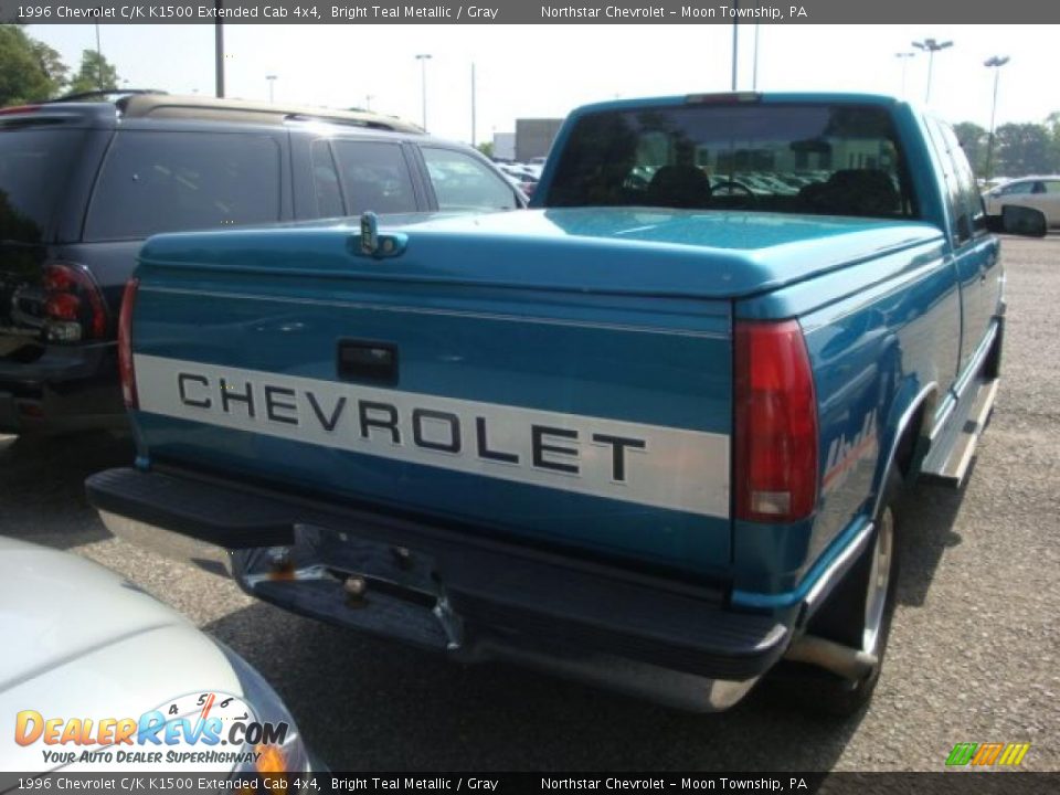 1996 Chevrolet C/K K1500 Extended Cab 4x4 Bright Teal Metallic / Gray Photo #2