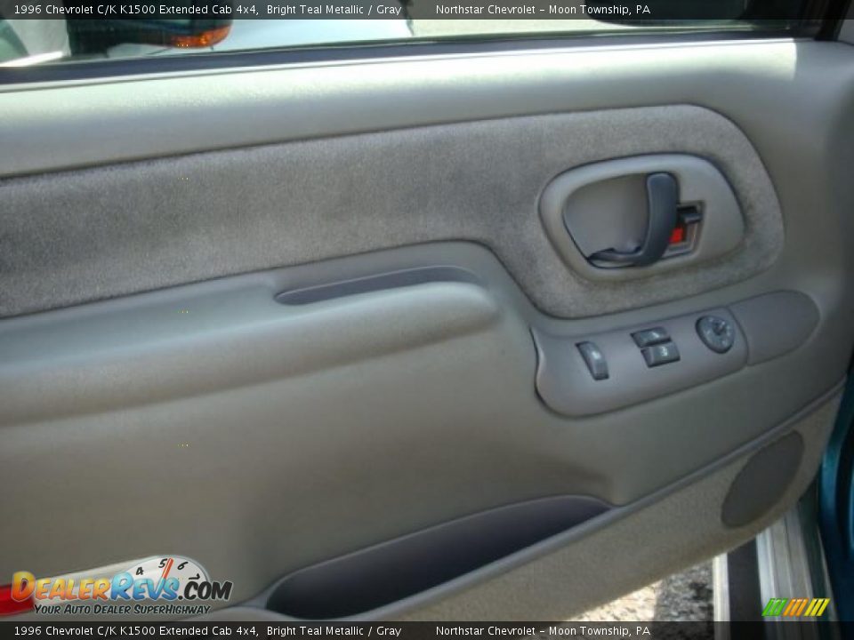 1996 Chevrolet C/K K1500 Extended Cab 4x4 Bright Teal Metallic / Gray Photo #11
