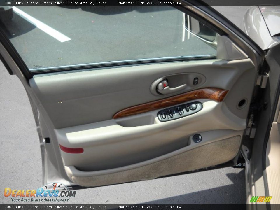 2003 Buick LeSabre Custom Silver Blue Ice Metallic / Taupe Photo #9