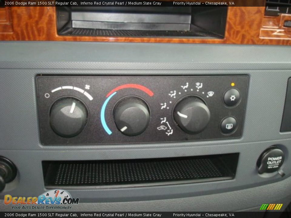 2006 Dodge Ram 1500 SLT Regular Cab Inferno Red Crystal Pearl / Medium Slate Gray Photo #12