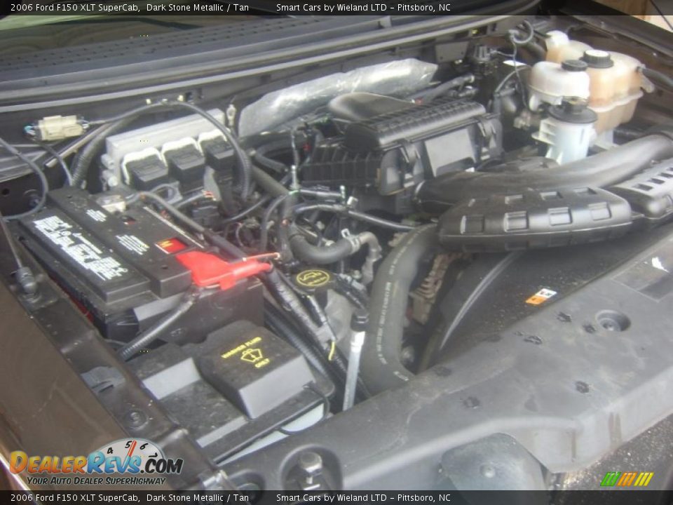 2006 Ford F150 XLT SuperCab Dark Stone Metallic / Tan Photo #16