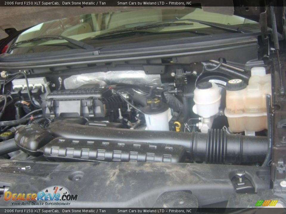 2006 Ford F150 XLT SuperCab Dark Stone Metallic / Tan Photo #17