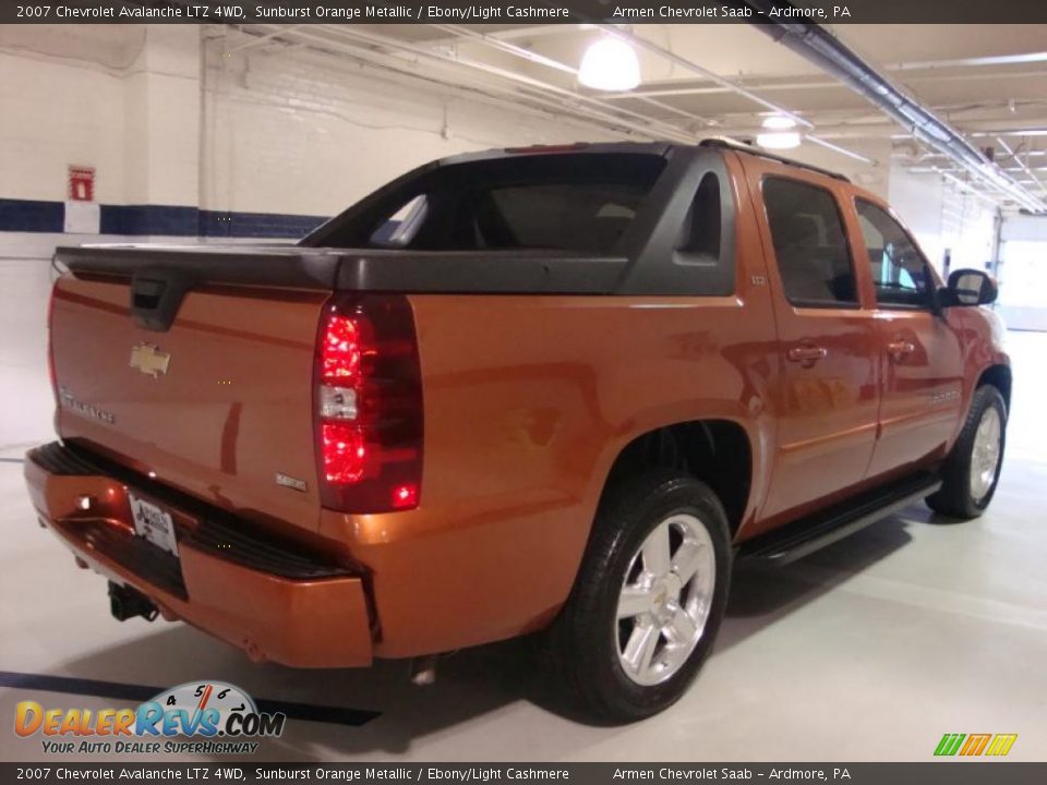 2007 Chevrolet Avalanche LTZ 4WD Sunburst Orange Metallic / Ebony/Light Cashmere Photo #8