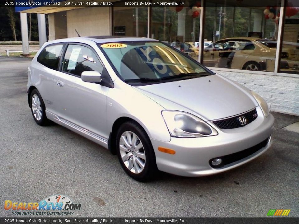 2005 Honda Civic Si Hatchback Satin Silver Metallic / Black Photo #2