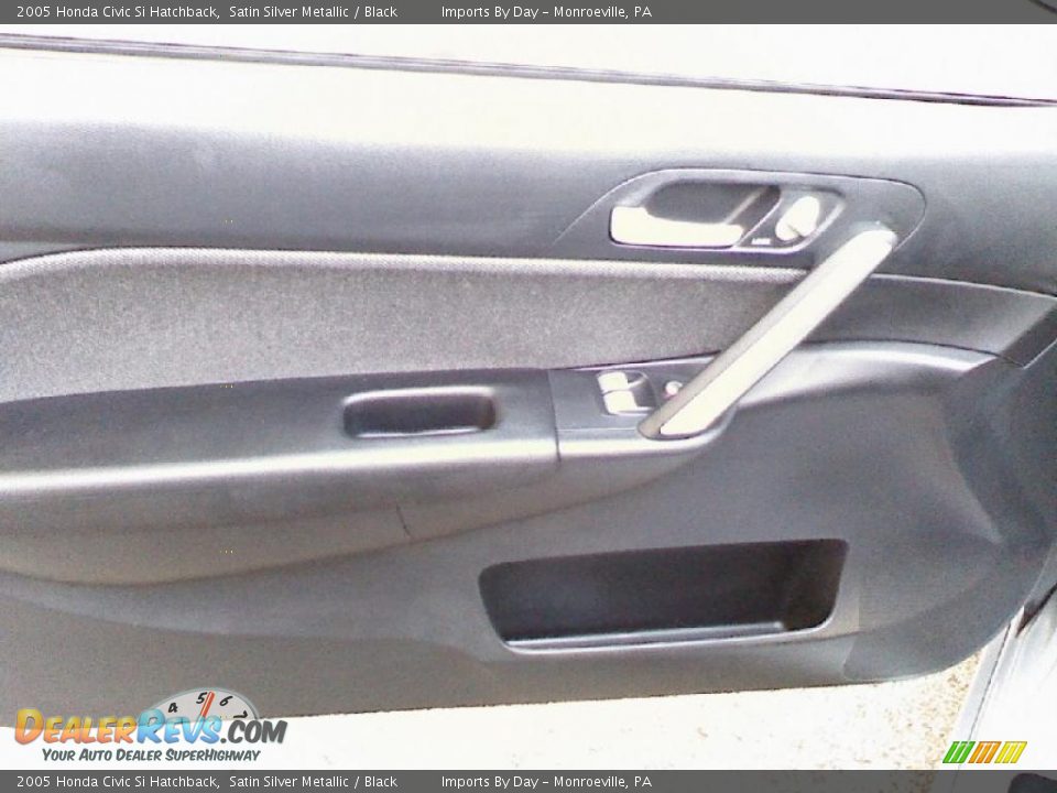 2005 Honda Civic Si Hatchback Satin Silver Metallic / Black Photo #10