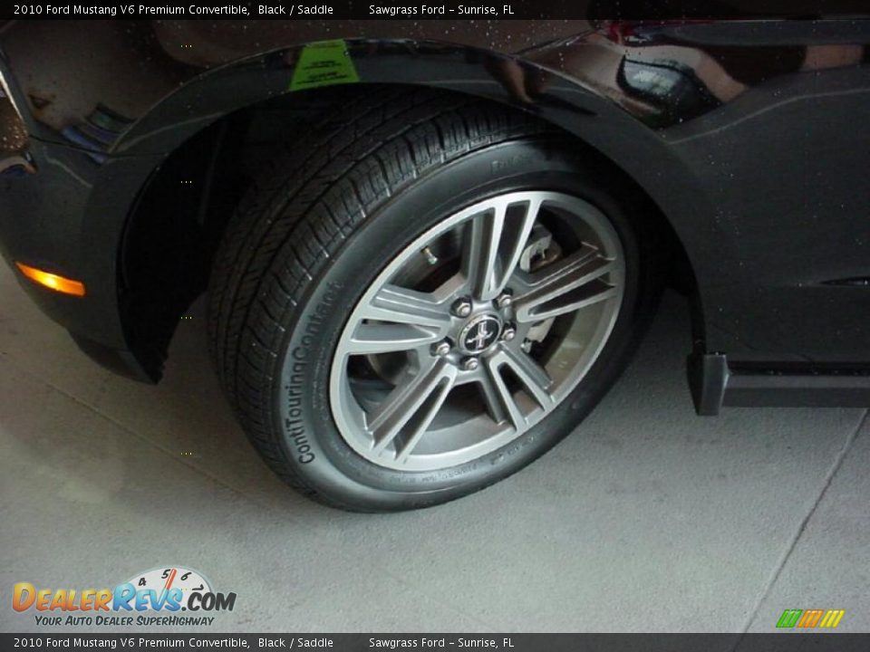 2010 Ford Mustang V6 Premium Convertible Black / Saddle Photo #22