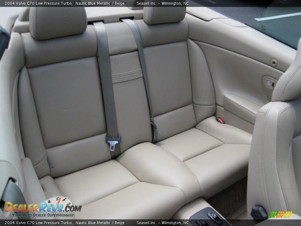 2004 Volvo C70 Low Pressure Turbo Nautic Blue Metallic / Beige Photo #7