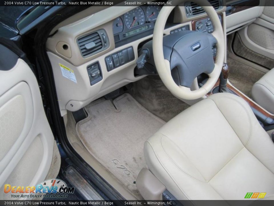 2004 Volvo C70 Low Pressure Turbo Nautic Blue Metallic / Beige Photo #12
