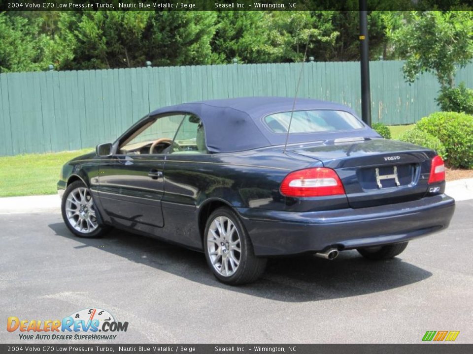 2004 Volvo C70 Low Pressure Turbo Nautic Blue Metallic / Beige Photo #15