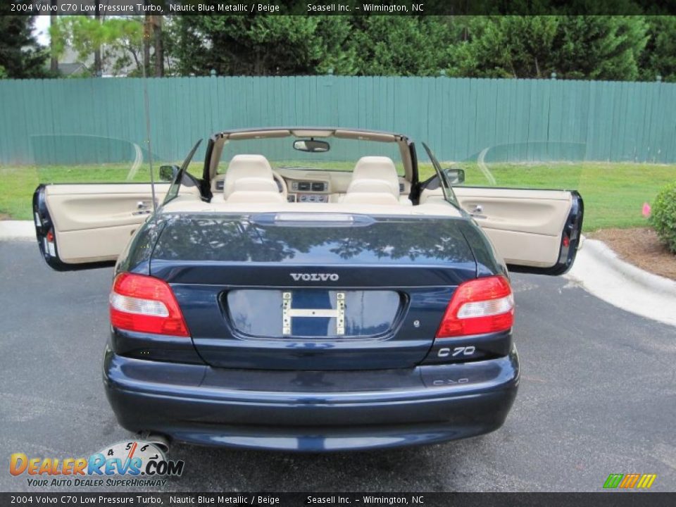 2004 Volvo C70 Low Pressure Turbo Nautic Blue Metallic / Beige Photo #17