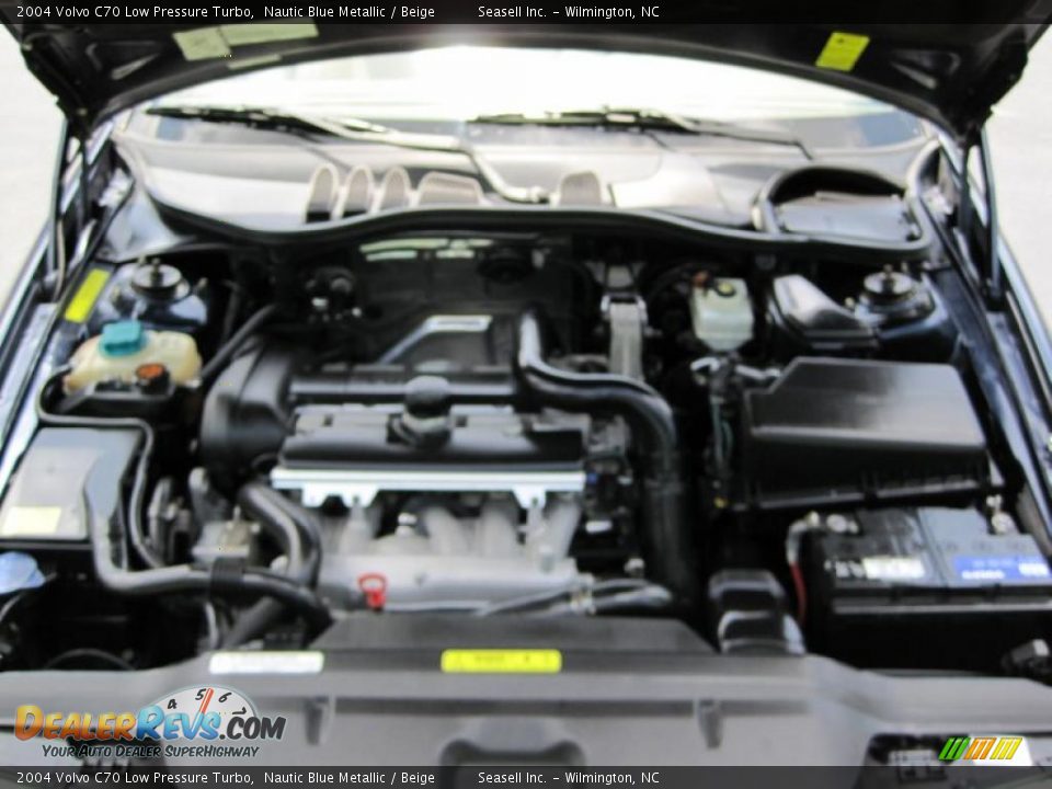 2004 Volvo C70 Low Pressure Turbo Nautic Blue Metallic / Beige Photo #19