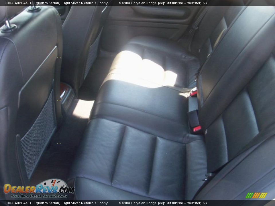 2004 Audi A4 3.0 quattro Sedan Light Silver Metallic / Ebony Photo #18