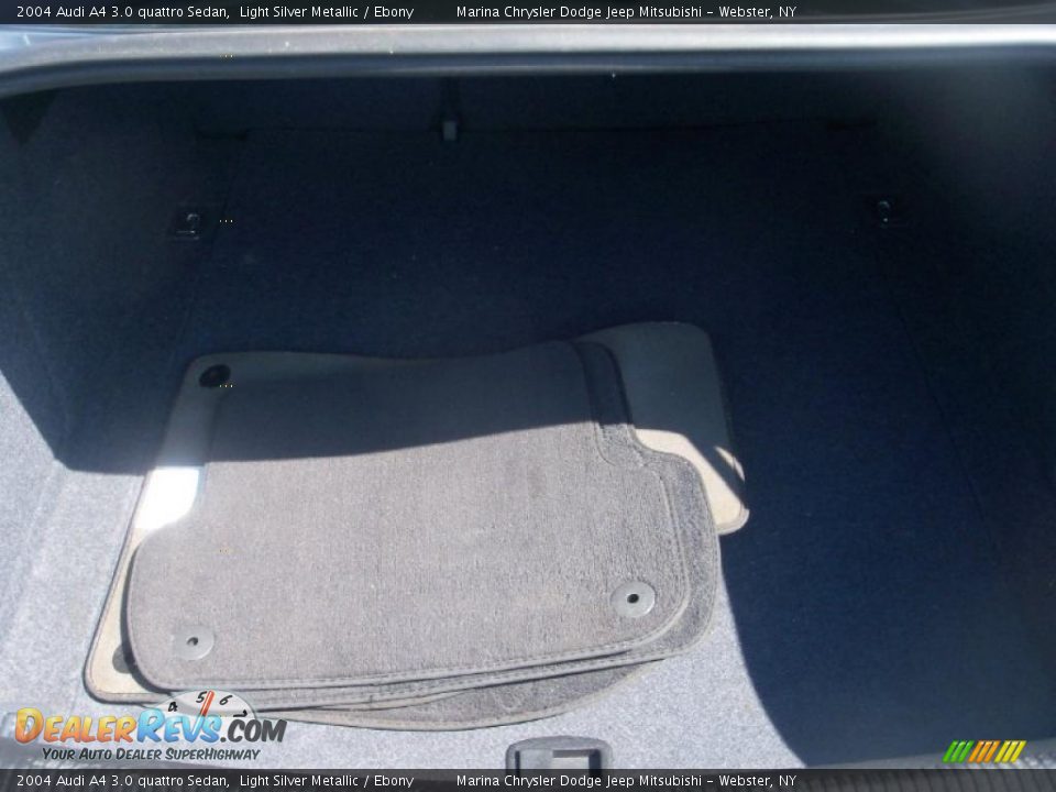 2004 Audi A4 3.0 quattro Sedan Light Silver Metallic / Ebony Photo #20