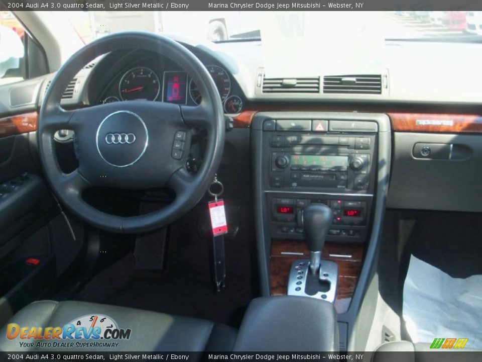 2004 Audi A4 3.0 quattro Sedan Light Silver Metallic / Ebony Photo #26