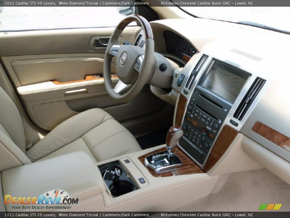 2011 Cadillac STS V6 Luxury White Diamond Tricoat / Cashmere/Dark Cashmere Photo #22