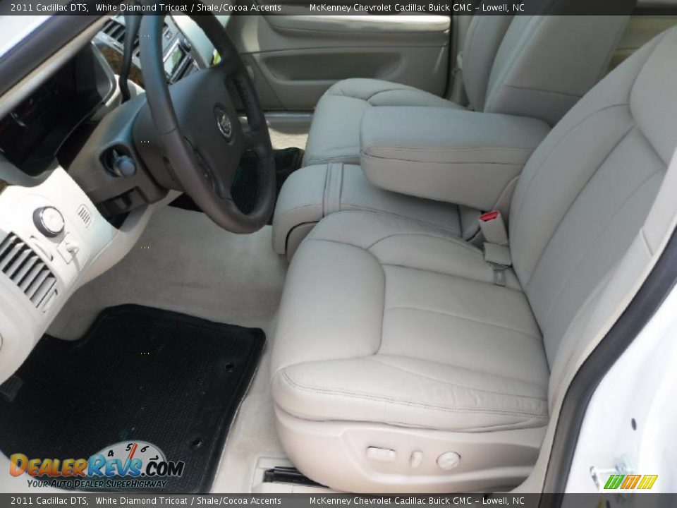 2011 Cadillac DTS White Diamond Tricoat / Shale/Cocoa Accents Photo #7