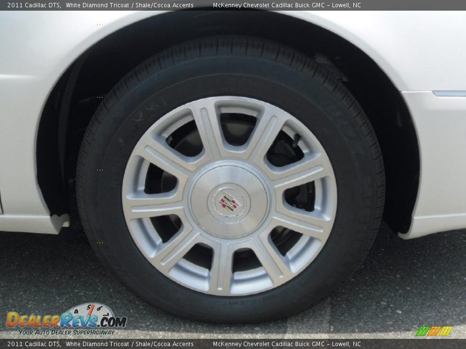 2011 Cadillac DTS White Diamond Tricoat / Shale/Cocoa Accents Photo #22