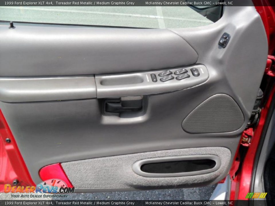 1999 Ford Explorer XLT 4x4 Toreador Red Metallic / Medium Graphite Grey Photo #9