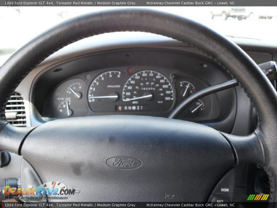 1999 Ford Explorer XLT 4x4 Toreador Red Metallic / Medium Graphite Grey Photo #10
