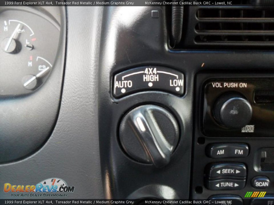 1999 Ford Explorer XLT 4x4 Toreador Red Metallic / Medium Graphite Grey Photo #12