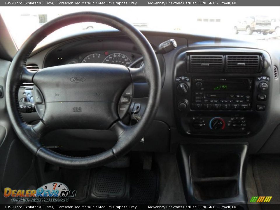 1999 Ford Explorer XLT 4x4 Toreador Red Metallic / Medium Graphite Grey Photo #15
